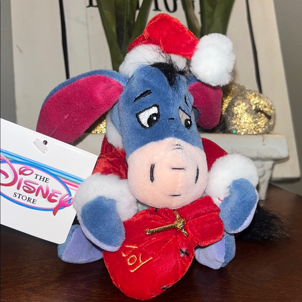 Disney Store Winnie The Pooh Christmas Santa Eeyore 9” Bean Bag Plush NWT